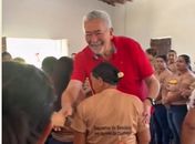 Paulão entrega microtratores à Associação de Mulheres em Mata Grande