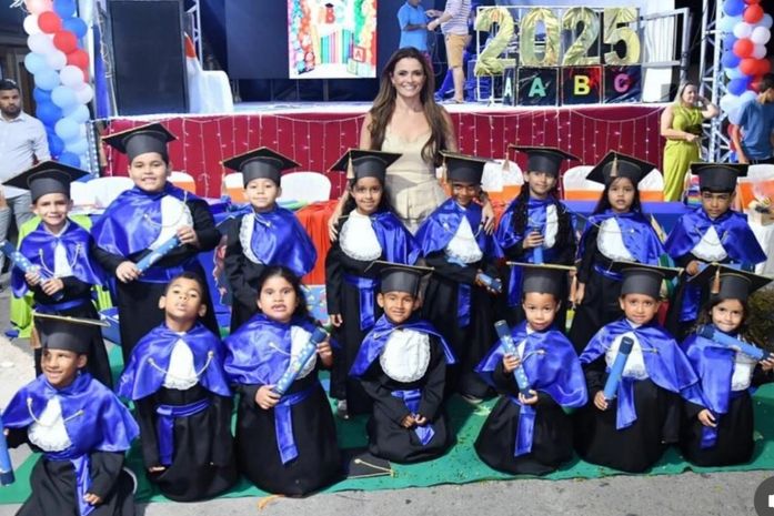 Luzes, cores e alegria tomam conta do Natal Luz em Belém