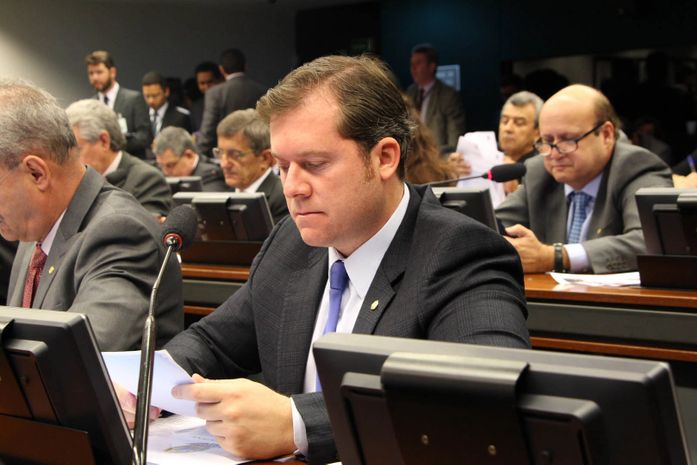 Deputado federal Marx Beltrão disse que não tem cargos na Caixa Econômica