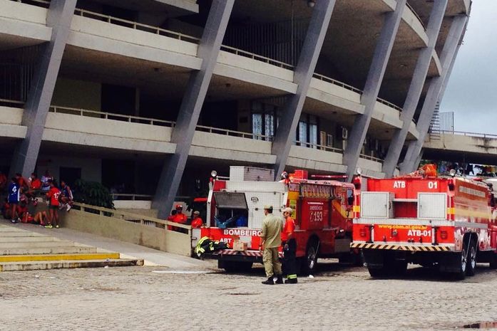Quatro viaturas do Corpo de Bombeiros foram acionadas