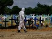 Brasil bate novo recorde com 2.349 mortes por Covid-19 em 24 horas 