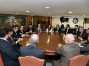 Membro da comissão que cobra ações para conter o óleo no litoral, Rodrigo Cunha vai a Maceió com presidente da República interino