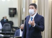 Davi Davino protocola emenda para que os 14% descontados dos aposentados sejam devolvidos