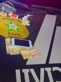 Homem é preso por tráfico durante ação policial na Ponta Verde, em Maceió