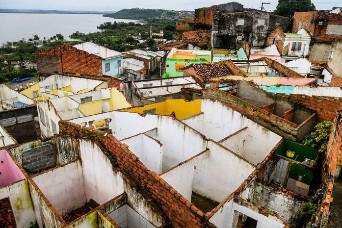 Afundamento do solo em bairros de Maceió