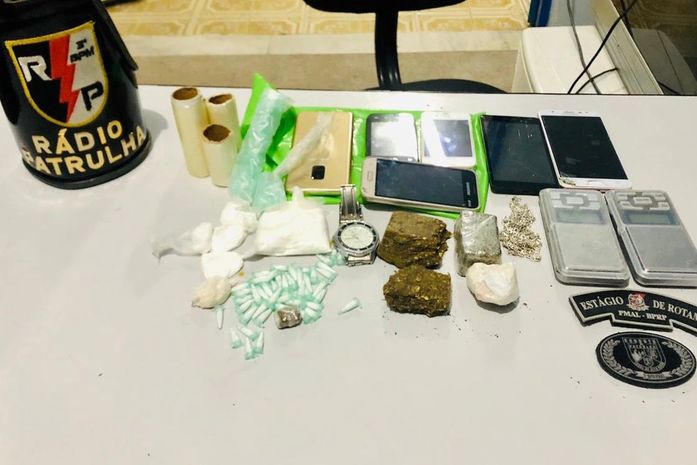 Homem é flagrado comercializando com cocaína e crack em Arapiraca