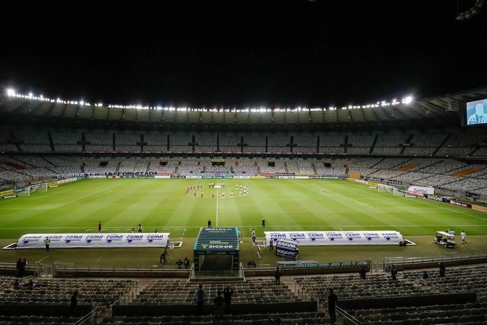 Brasileirão: Atlético-MG e Flamengo duelam em busca de reabilitação