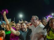 Arapiraca leva milhares de foliões ao Folia de Rua com show de segurança, alegria e Durval Lelys no Lago da Perucaba
