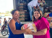 Prefeitura de Delmiro Gouveia entrega mais de 4 mil cestas básica da semana santa