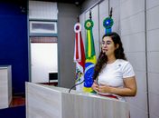 “Descaso com a educação”, diz Teca Nelma sobre crise no transporte escolar da rede
municipal
