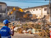 Defesa Civil fará vistoria em apartamentos vizinhos a prédio que desabou