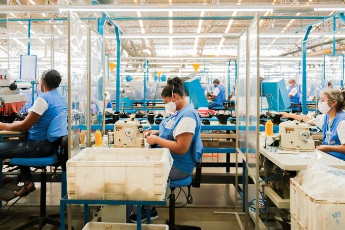 Estoques da indústria voltam a ficar próximos do planejado