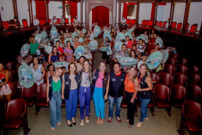 Programa Cegonha Penedense entrega mais 107 kits de enxovais para gestantes

