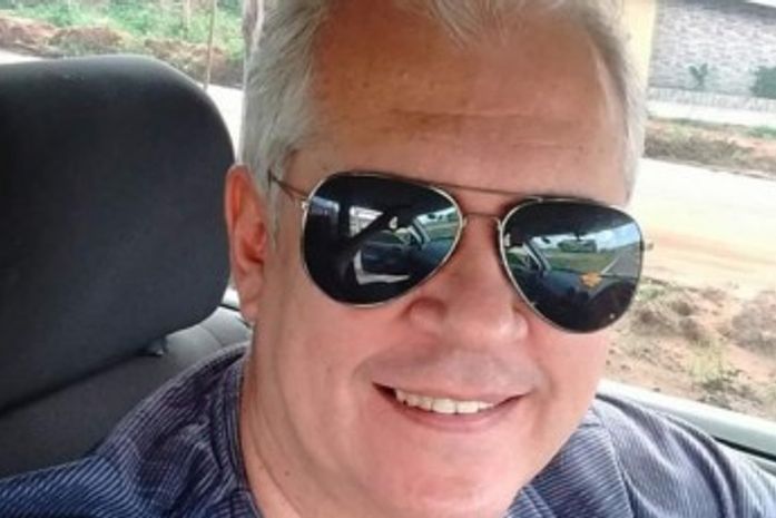 Professor morre após sofrer infarto e bater veículo em poste de Arapiraca