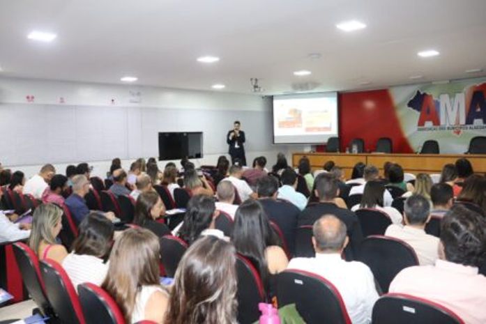 AMA encerra curso orientando servidores sobre fim de mandato