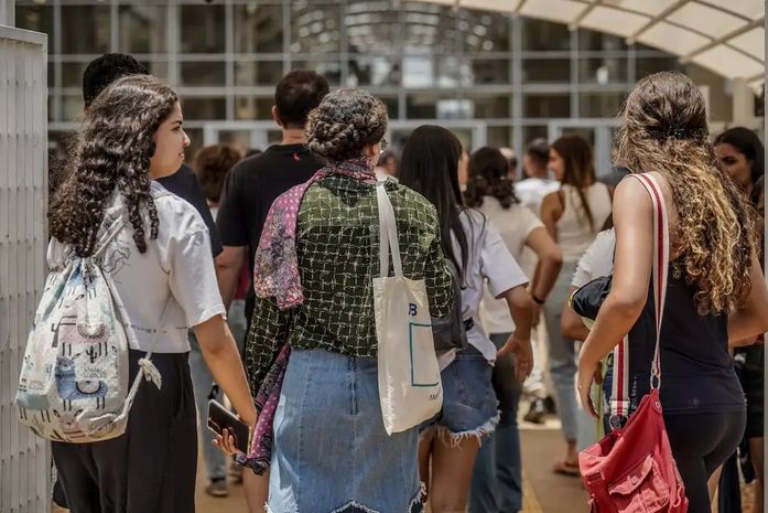 Saiba quais documentos são aceitos para participar do Enem em novembro