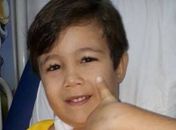 Criança de três anos precisa de doadores de sangue para tratamento de Leucemia