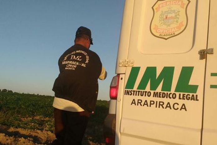 Viatura do Instituto Médico Legal