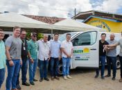 Prefeitura de Coruripe recebe furgão para fortalecer a agricultura familiar