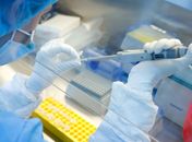 Rússia inicia transferência tecnológica para produzir vacina no Brasil