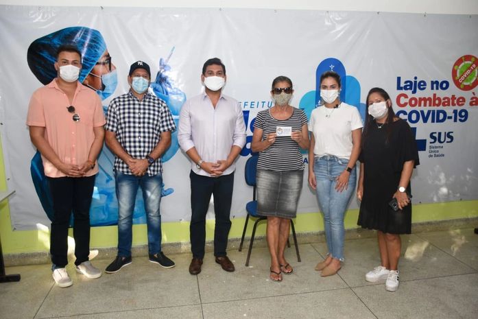 São José da Laje sai à frente e vacina profissionais da Educação e guardas civis municipais