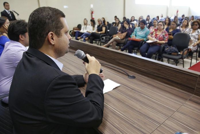Estado e municípios alinham diretrizes para retomada do programa de distribuição de cestas nutricionais