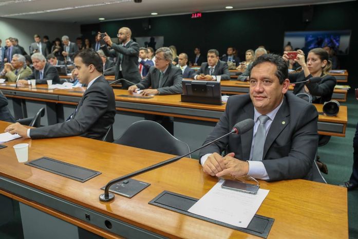 PL de Severino Pessoa limita prazos de carência para atendimentos via planos de saúde