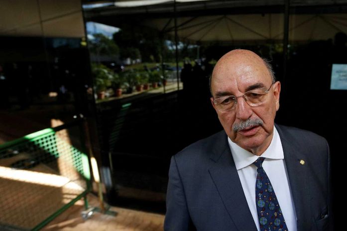Ministro diz que 13º para Bolsa Família será pago 'com certeza' em 2019