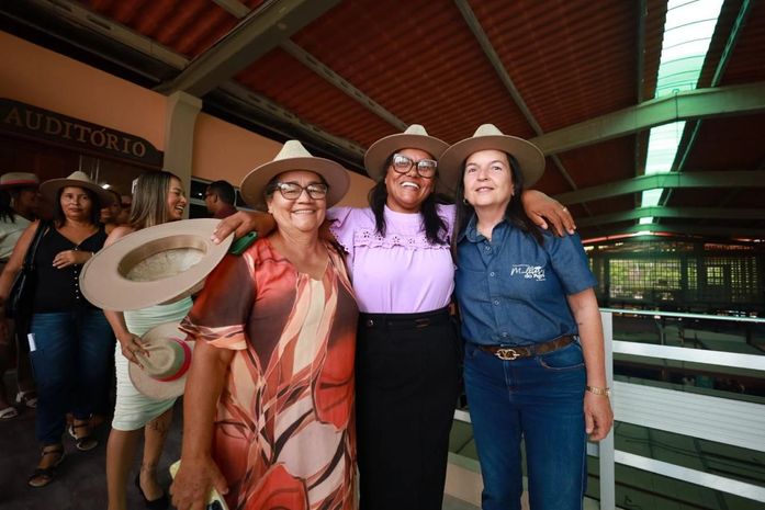 Sancionada lei de Fátima Canuto que cria o Programa Feira da Mulher do Campo em Alagoas