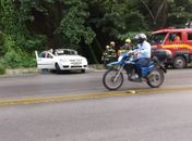 Veículo capota na Ladeira Geraldo Melo e quatro pessoas ficam feridas