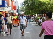 Feriado de Nossa Senhora Aparecida: saiba como funciona o comércio nesta terça (12), em Maceió