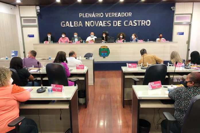 Audiência foi proposta pela vereadora Teca Nelma (PSDB) e reuniu autoridades, entidades e parentes de vítimas