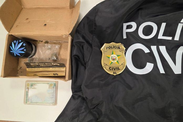 Turista mineiro é preso com drogas e objetos para uso de entorpecentes no Aeroporto de Maceió