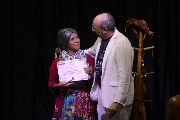 Atriz Lidiane Amorim é premiada no Festival de Esquetes do Estúdio Mineirinho das Artes