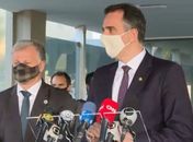 Iniciativa privada poderá negociar compra de vacinas contra Covid, diz presidente do Senado 
