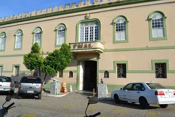 PM abre inquérito para investigar tenente que enviou ‘nudes’ a colega dentro de quartel em Maceió