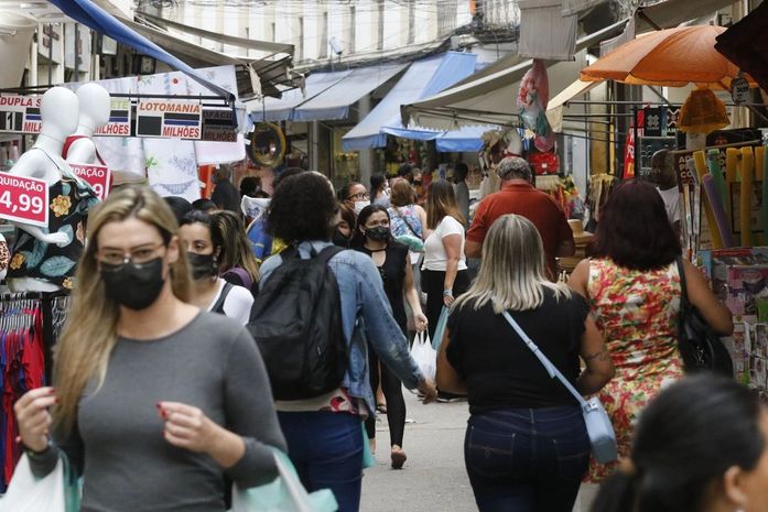 Pequenos negócios geram 72% das vagas de emprego no primeiro semestre