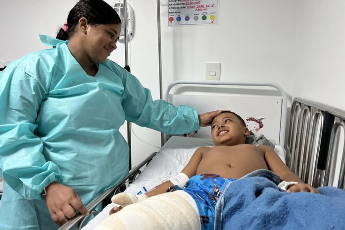 Criança sofre queimaduras de 2º grau no Dia de São João e é socorrido no HGE