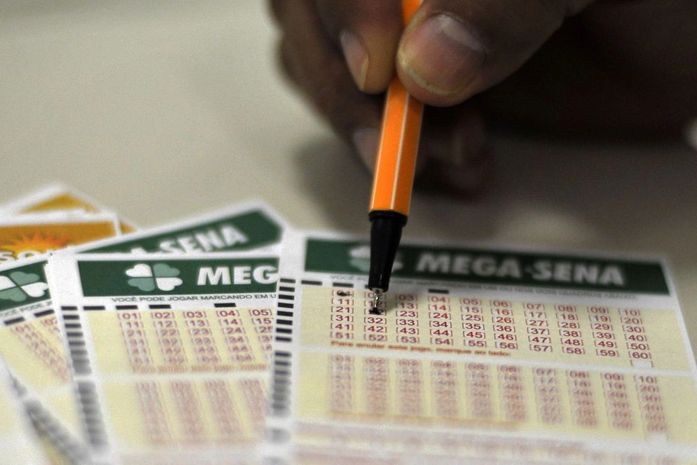 Mega-Sena acumula e próximo sorteio deve pagar R$ 12,5 milhões