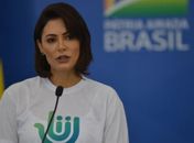 Michelle reage à prisão de Bolsonaro com versos bíblicos e desabafo