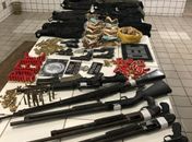Confira imagens do material apreendido com os suspeitos mortos em confronto no Sertão