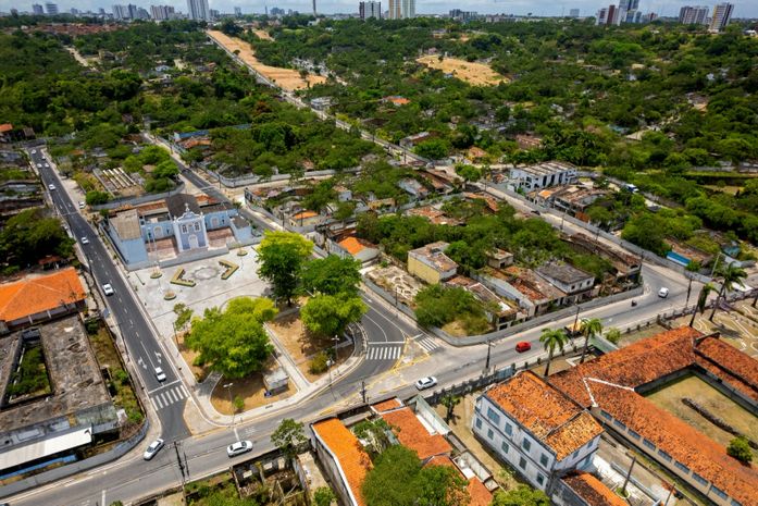 Concluídas as obras de mobilidade no binário do Calmon