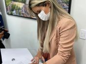 Prefeita Ceci Rocha vai reajustar salários dos servidores da rede municipal de ensino em Atalaia