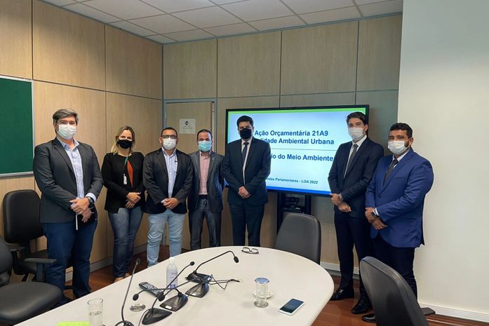 Em Brasília, secretário-geral de Limoeiro participa de reunião no Ministério do Meio Ambiente
