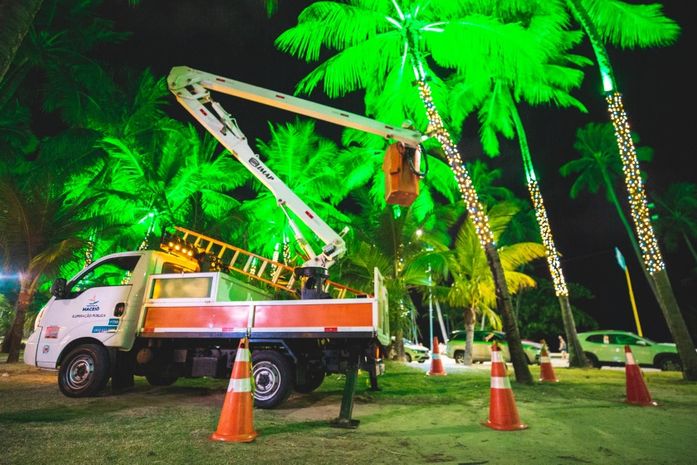 Equipes trabalham para finaliazar instações até o final deste mês.