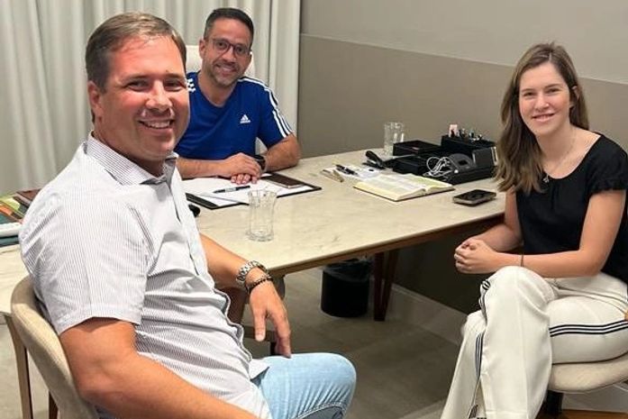 Deputada Cibele Moura se reúne com governador Paulo Dantas para debater invasões a propriedades privadas em Alagoas