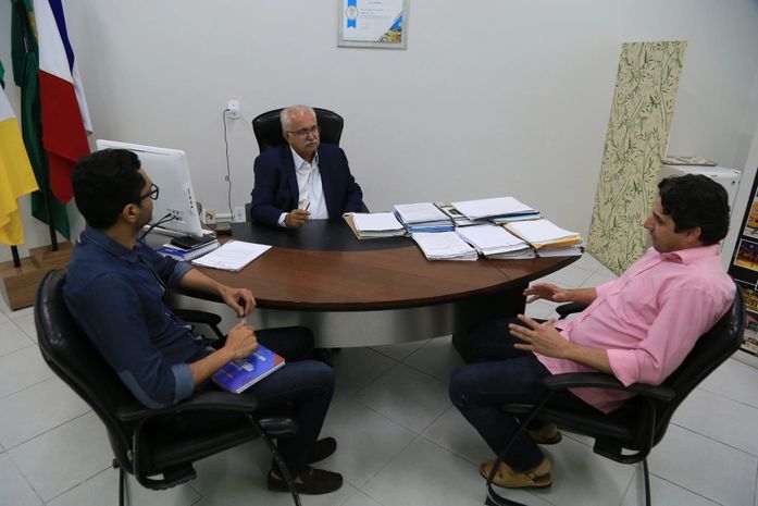 Teófilo e novo reitor da Uneal articulam melhorias para a instituição