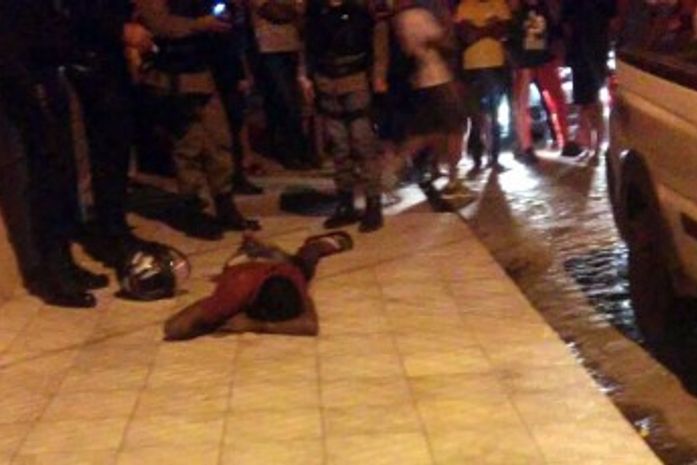 Homem reage a assalto e deixa dois suspeitos feridos