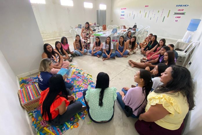 Lagoa da Canoa: Professores e coordenadores da educação infantil participam de oficina ministrada pela Editora IPDH