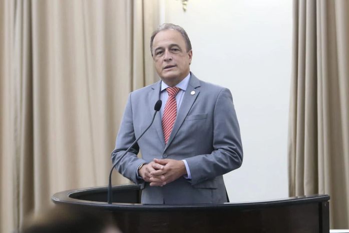 Deputado Galba Novaes